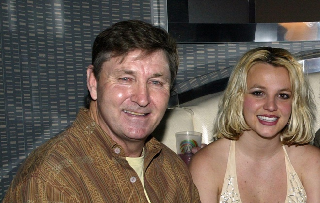 Dù phản đối, Britney Spears tiếp tục bị bố đẻ giám sát cuộc sống, tài sản - 1