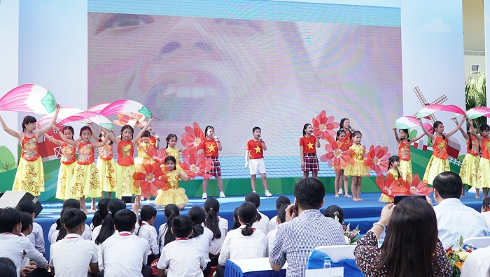 Hành trình xuyên mùa dịch của Quỹ sữa Vươn Cao Việt Nam năm thứ 13 - 4