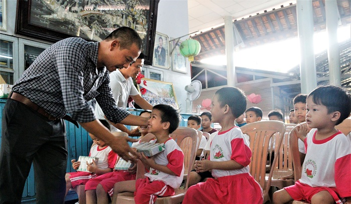 Hành trình xuyên mùa dịch của Quỹ sữa Vươn Cao Việt Nam năm thứ 13 - 12