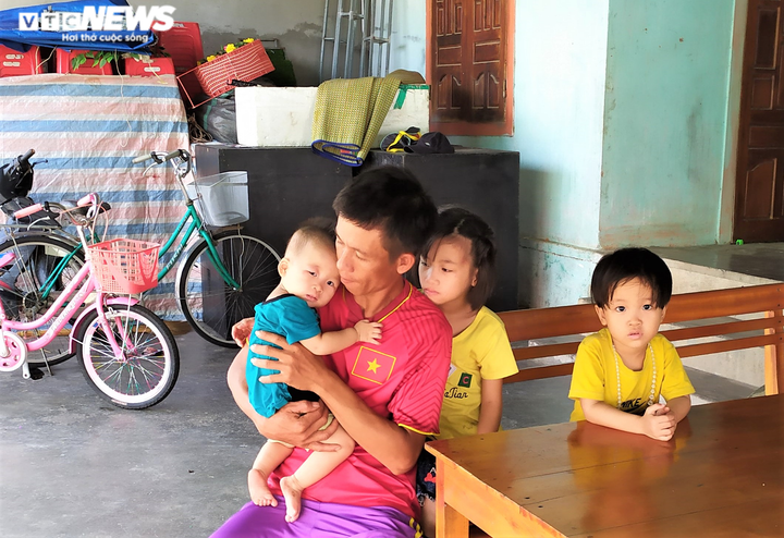 Bé gái 18 tháng tuổi bị bệnh tim, cha mẹ nghèo không có tiền phẫu thuật cho con - 2