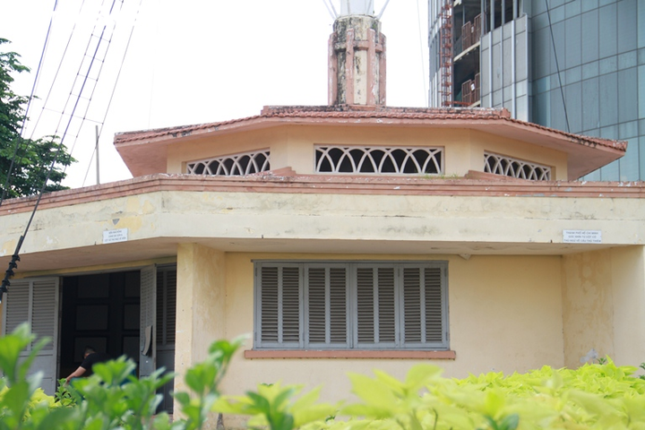 Ảnh: Cận cảnh Cột cờ Thủ Ngữ 155 tuổi ở TP.HCM sắp được trùng tu - 2