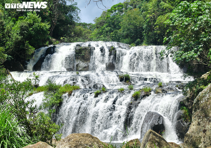 Ngắm vẻ đẹp của 'nàng tiên nữ' Kon Bông giữa núi rừng Tây Nguyên - 2