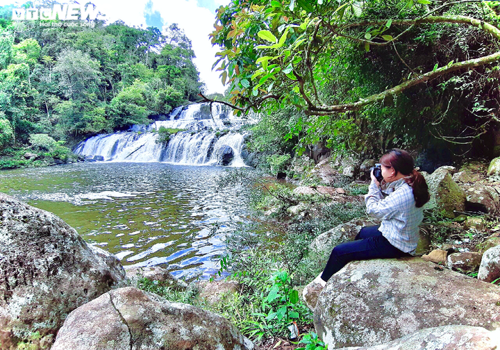 Ngắm vẻ đẹp của 'nàng tiên nữ' Kon Bông giữa núi rừng Tây Nguyên - 3