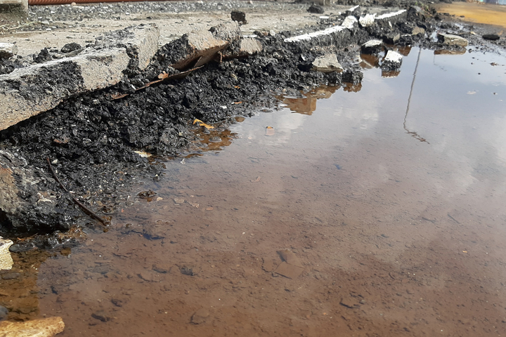 Cào bóc lớp nhựa đường tuổi thọ hơn 20 năm trên cầu Thăng Long - 7