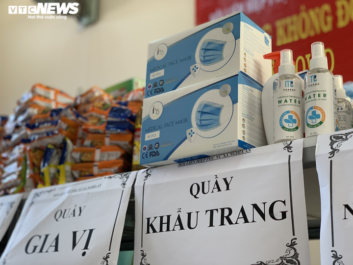 Cửa hàng 0 đồng trợ sức người nghèo vượt qua mùa dịch - 5