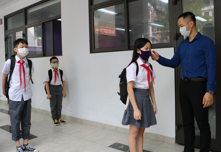 Các trường thuộc khu vực cách ly xã hội ở Quảng Nam sẽ khai giảng trực tuyến - 1