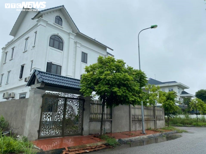 Ba biệt thự ngang nhiên 'mọc' trong Khu liên hợp Khoa học – Đào tạo ở Bắc Ninh - 2
