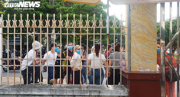 Thắt chặt an ninh phiên tòa xử vợ chồng Đường Nhuệ và đàn em đánh phụ xe dã man - 10