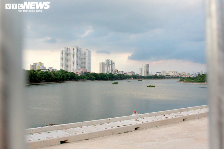 Cận cảnh cầu vượt hồ Linh Đàm sắp thông xe, giải tỏa ùn tắc phía Nam Hà Nội - 11