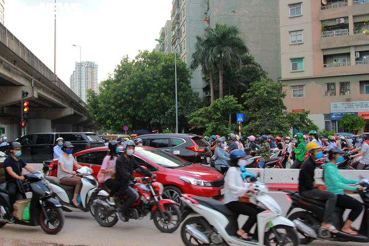 Cận cảnh cầu vượt hồ Linh Đàm sắp thông xe, giải tỏa ùn tắc phía Nam Hà Nội - 12