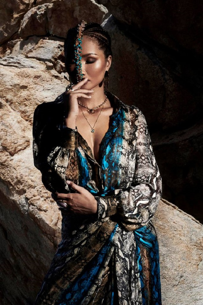 Hoa hậu H'Hen Niê dậy từ 3h để chụp bộ ảnh 'chạm vào ánh mặt trời' - 5