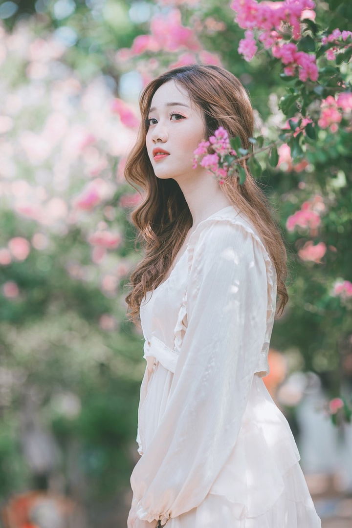 10X ĐH Kinh tế quốc dân 'gây thương nhớ' với gương mặt khả ái, đôi mắt to tròn - 9