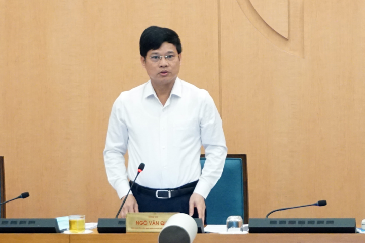 Người Hà Nội hút chung điếu cày, nguy cơ lây lan dịch COVID-19 - 1