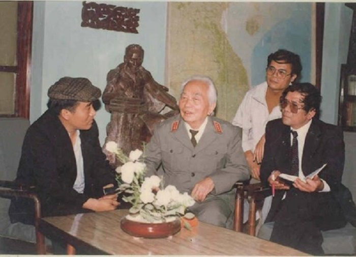 Tác giả bài thơ 'Vị tướng già' và cuộc gặp khó quên với Đại tướng Võ Nguyên Giáp - 2
