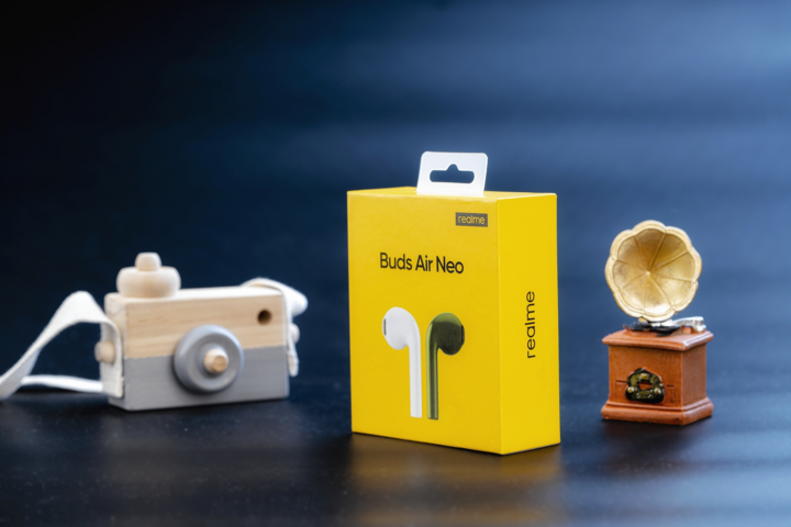 Ra mắt tai nghe Realme Buds Air Neo kết nối tức thì, điều khiển thông minh - 1