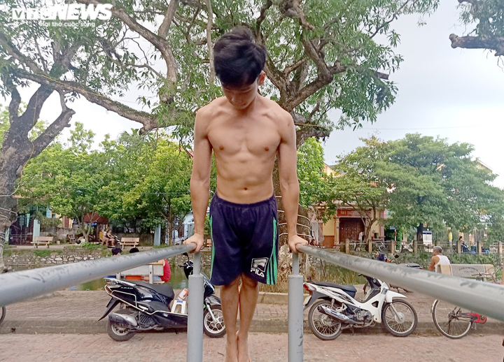 Công viên thu nhỏ ở làng quê ngoại thành Hà Nội hút hồn người già, trẻ nhỏ - 11