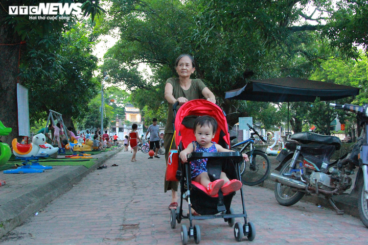 Công viên thu nhỏ ở làng quê ngoại thành Hà Nội hút hồn người già, trẻ nhỏ - 14