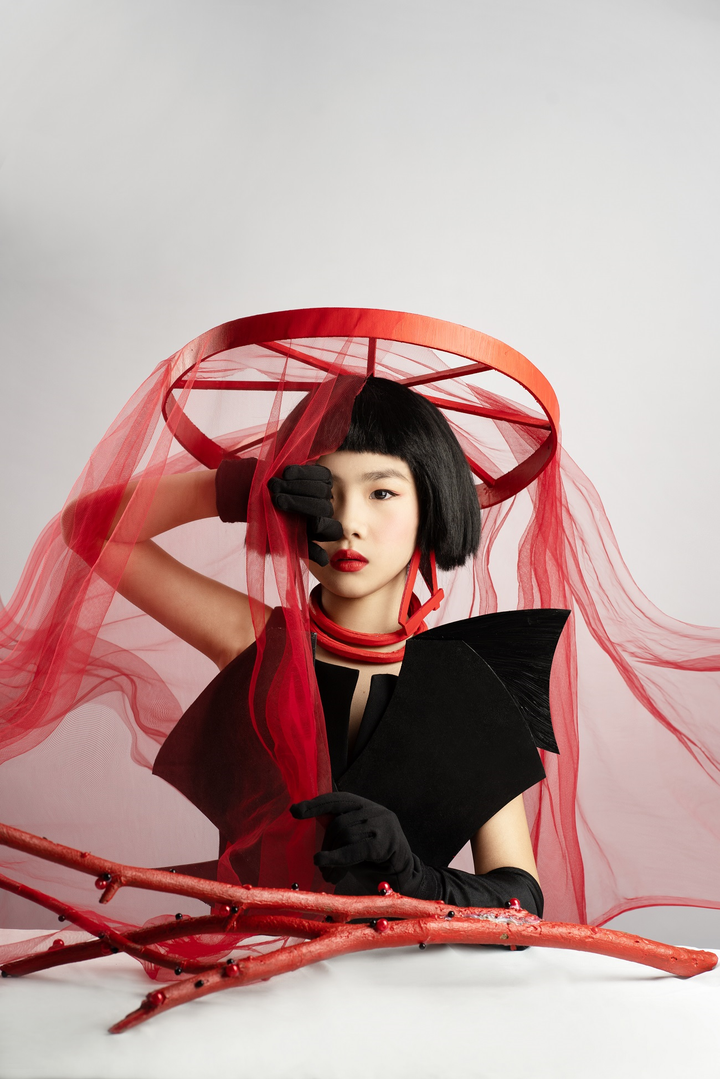 Trầm trồ thần thái của siêu mẫu nhí Hoàng Ngân - 5