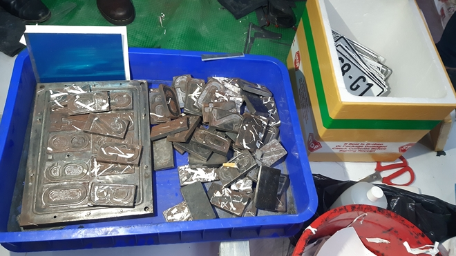 Công an Đồng Nai phá đường dây ‘khủng’ làm giả giấy tờ, tài liệu con dấu - 2