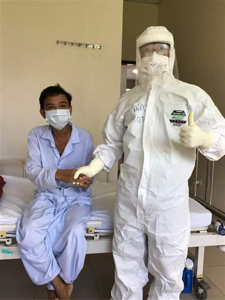 Bệnh nhân 75 tuổi bị ung thư vú được điều trị khỏi COVID-19 - 2