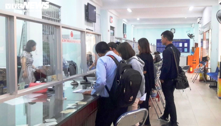 'Biển thủ' 19 sổ đỏ của dân cho bạn mượn: Cán bộ nhà đất ở Đà Nẵng nói gì? - 1