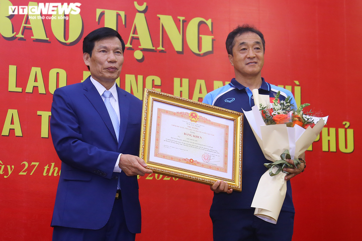 HLV Park Hang Seo: Xin chân thành cảm ơn nhân dân Việt Nam - 2