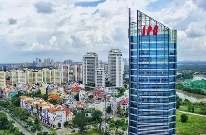 Sự nghiệp của ĐBQH có quốc tịch nước ngoài Phạm Phú Quốc - 2