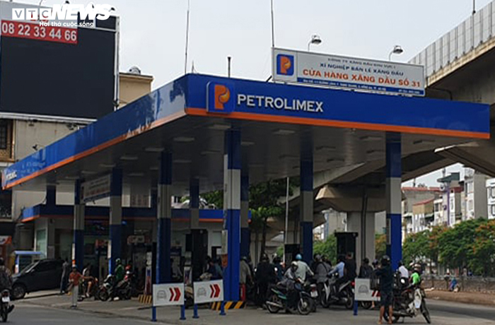 Xăng RON 95 tăng 192 đồng/lít, giá xăng E5 đứng im - 1