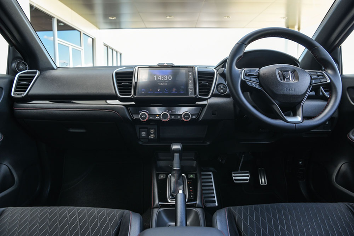 Những mẫu sedan giá 500-600 triệu đồng sắp ra mắt ở Việt Nam - 2