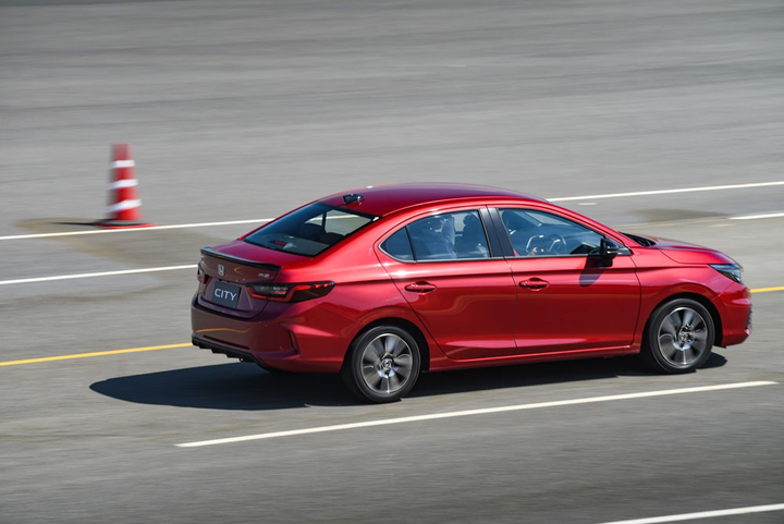 Những mẫu sedan giá 500-600 triệu đồng sắp ra mắt ở Việt Nam - 3