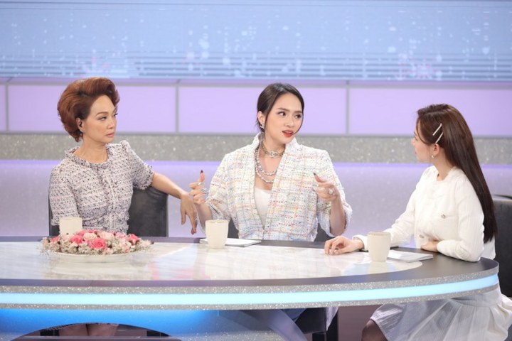 Hari Won: Rất nhức đầu khi bạn bè gặp nhau cứ phải 'soi' đeo túi gì, đi xe gì - 2
