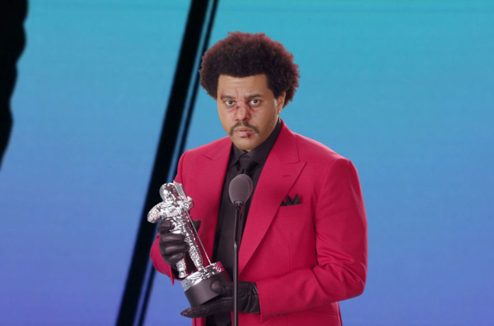 Lady Gaga đề cao khẩu trang tại Lễ trao giải VMAs 2020 - 4