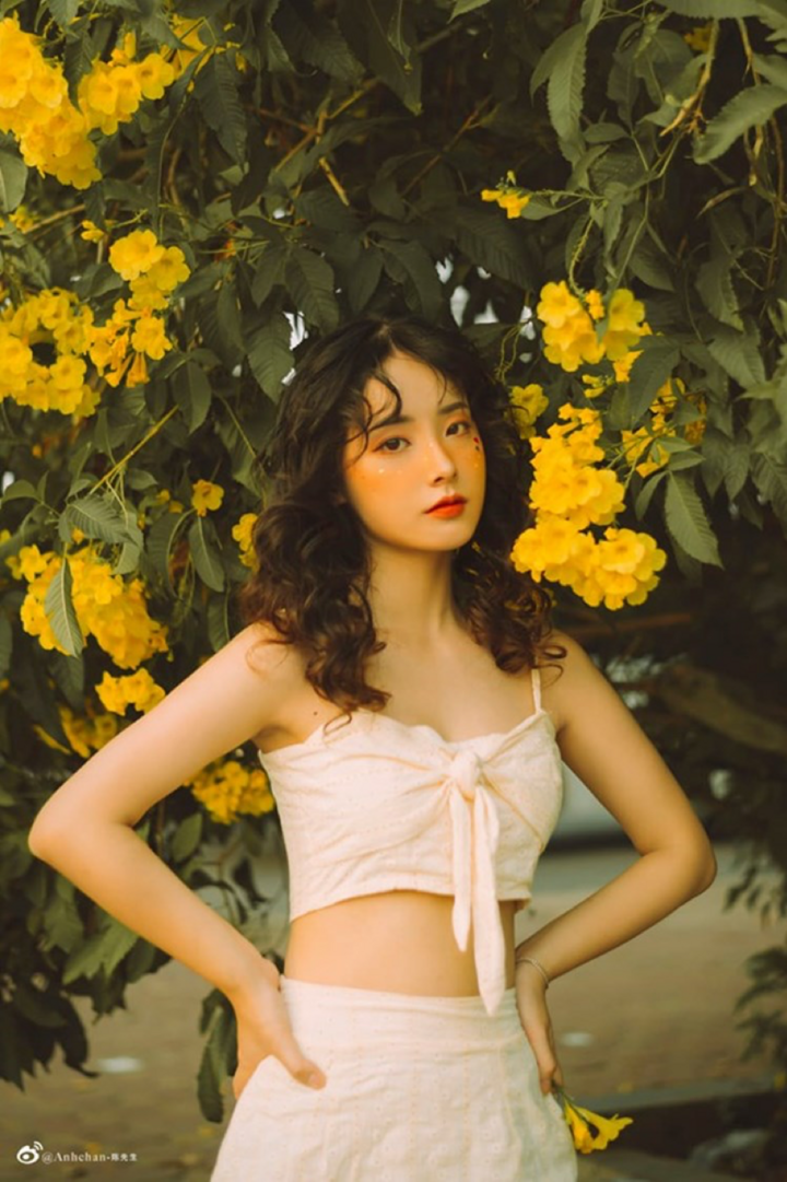 Thiếu nữ Hà thành xinh như búp bê, hút mọi ánh nhìn - 7