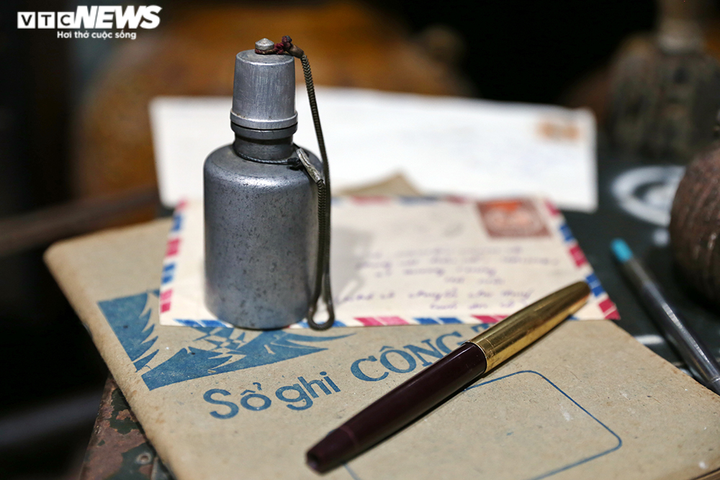 'Bảo tàng' độc nhất vô nhị trưng bày hơn 2.000 kỷ vật thời chiến - 3