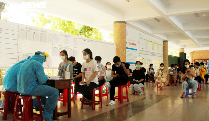 10.876 thí sinh thi tốt nghiệp THPT đợt 2 ở Đà Nẵng âm tính với SARS-CoV-2 - 1