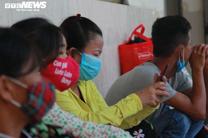 Dịch COVID-19 vẫn khó lường, bến xe vắng khách trước ngày nghỉ Quốc khánh 2/9 - 11