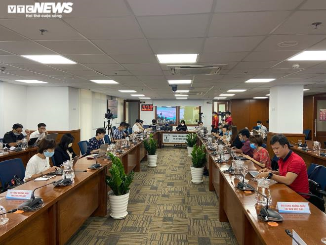 Toàn cảnh họp báo thông tin việc ĐBQH Phạm Phú Quốc có 2 quốc tịch - 4