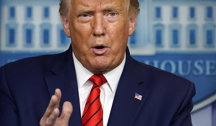 Tổng thống Trump: Có ‘những người trong bóng tối’ điều khiển Joe Biden - 1