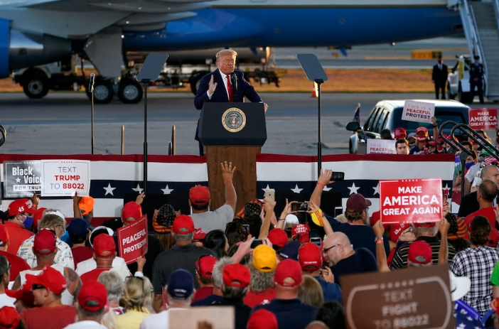 Tổng thống Trump sẽ chi 100 triệu USD tiền túi để tái tranh cử? - 2