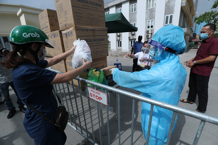 Thêm 2 ca mắc COVID-19 ở Hải Dương và Khánh Hòa - 1