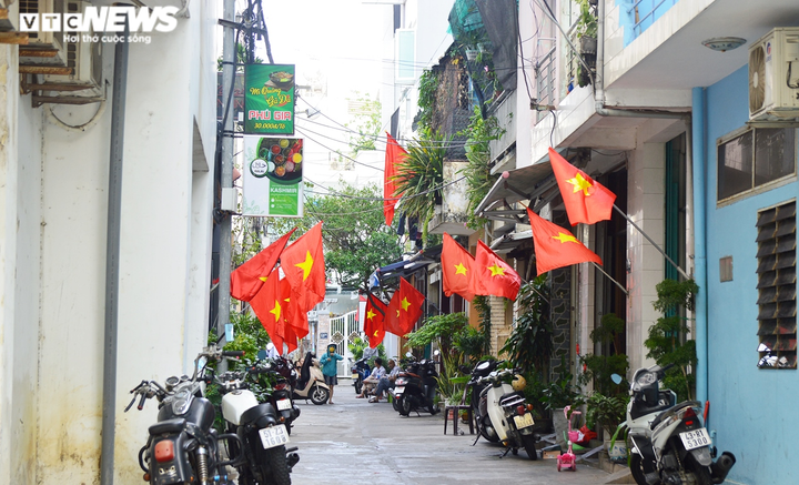 Tết Độc lập thanh bình ở vùng dịch COVID-19 Đà Nẵng - 9