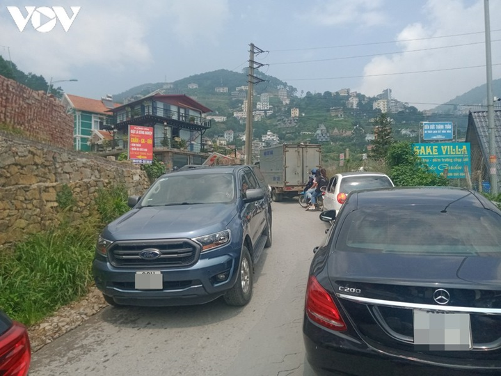 Đường lên Tam Đảo, Vĩnh Phúc ùn tắc kéo dài trong ngày nghỉ Quốc khánh 2/9 - 4