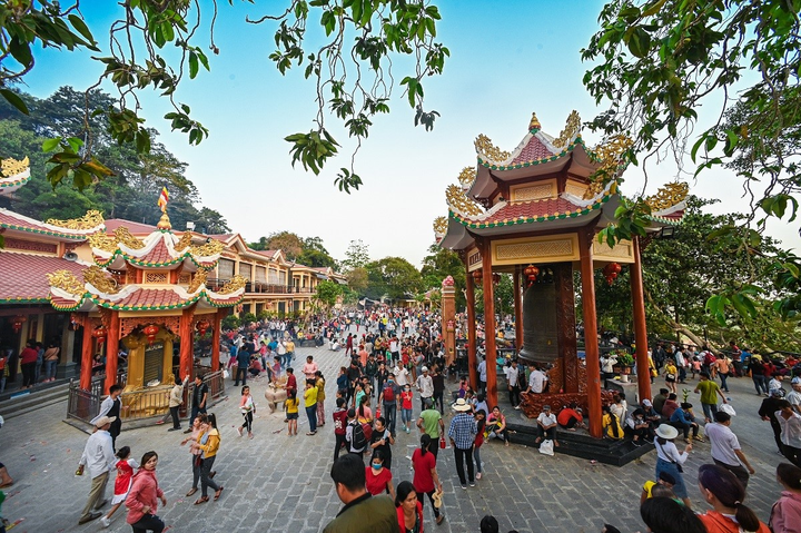 Đến 'đất thánh' Tây Ninh, say mê lễ hội miền biên viễn - 4