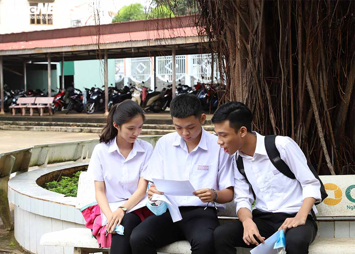 Đề thi Văn vừa sức, thí sinh ở 'tâm dịch' Đà Nẵng, Quảng Nam tự tin đạt điểm cao - 4