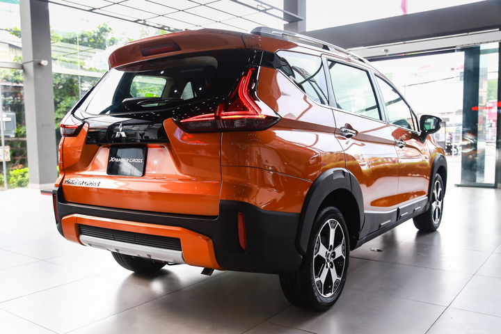 Những mẫu xe gia đình tầm giá 700 triệu đồng đáng chú ý - 3