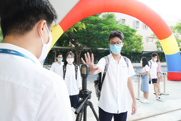 Trường tư ở Hà Nội tổ chức lễ khai giảng đặc biệt chưa từng có - 1