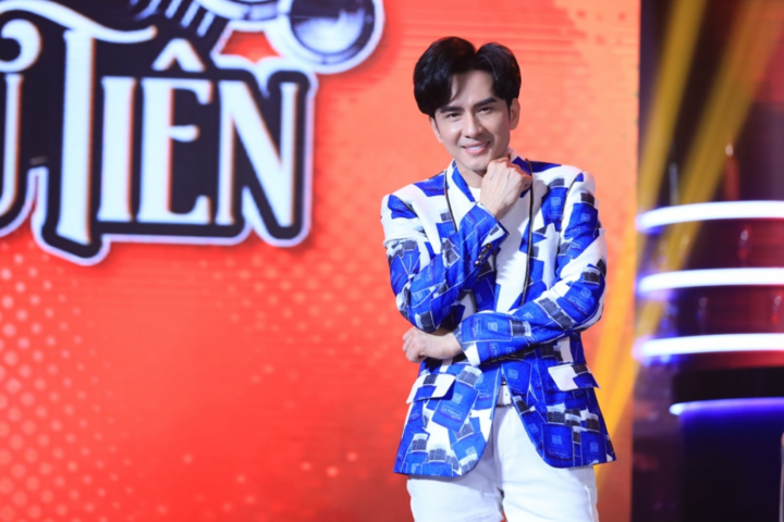 Đan Trường: 'Có fan bắt tôi cưới, chặn đầu xe không cho đi diễn' - 1