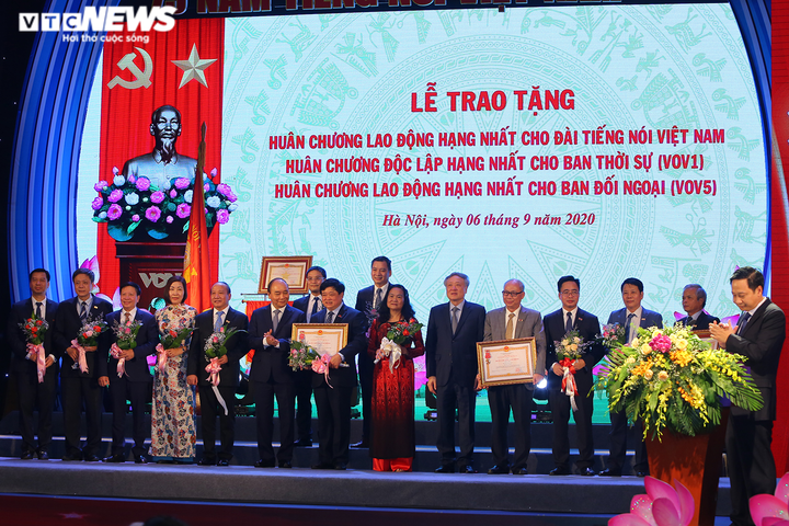 Toàn cảnh Lễ kỷ niệm 75 năm Ngày thành lập Đài tiếng nói Việt Nam - 4