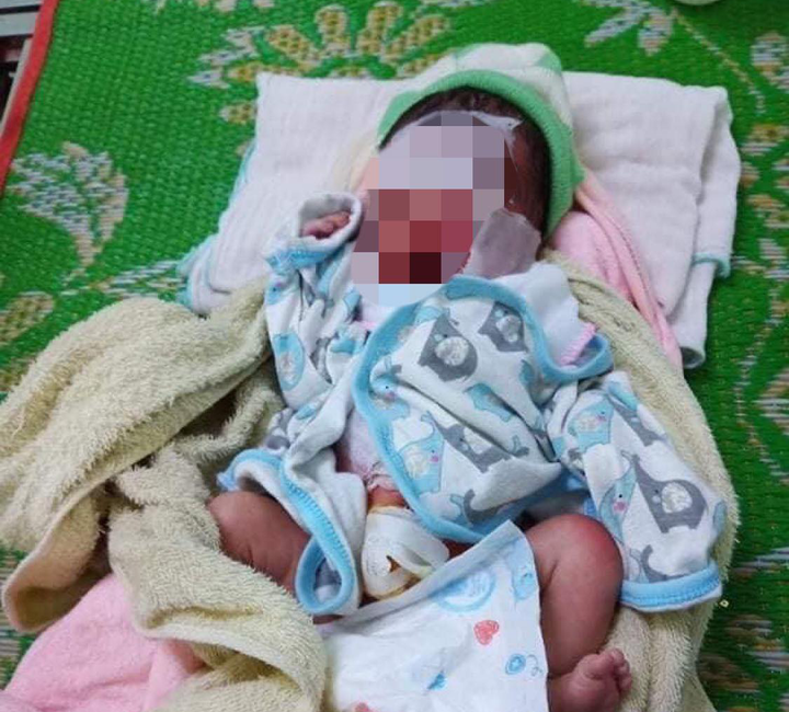 Bé gái sơ sinh bị bỏ rơi trong rẫy - 1