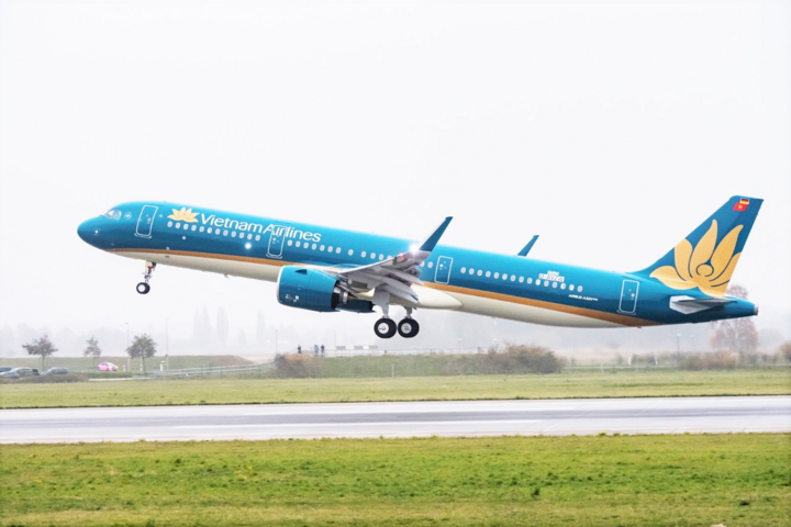 Vietnam Airlines khai thác lại đường bay đến và đi từ Đà Nẵng - 1
